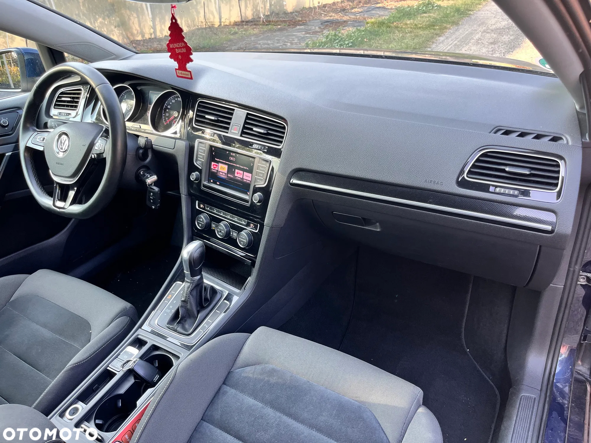 Volkswagen Golf 2.0 TDI BlueMotion Technology DSG Highline - 15