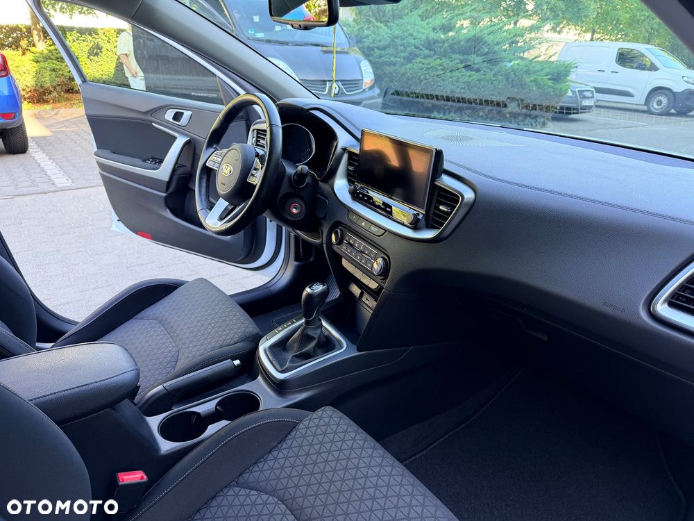 Kia Ceed 1.6 CRDi SCR L Business Line - 29