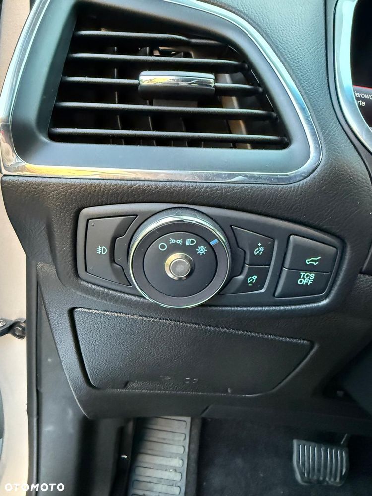 Ford Edge - 14