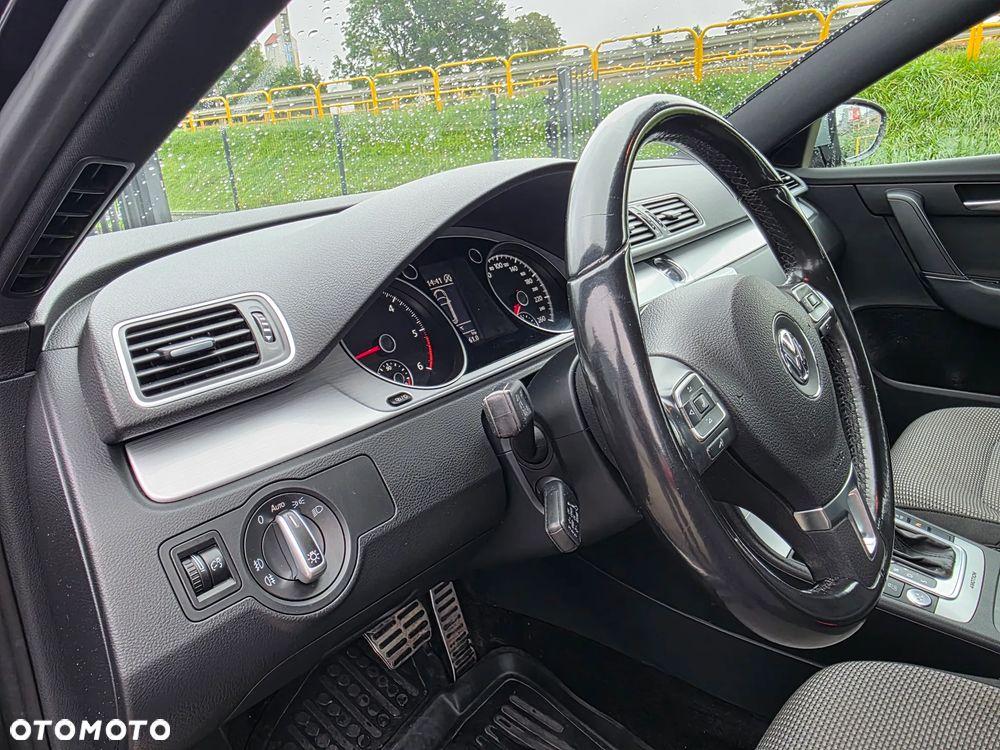 Volkswagen Passat - 9