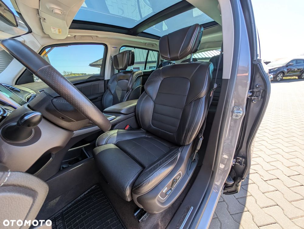 Renault Espace 1.6 dCi Energy Initiale Paris EDC 7os - 32