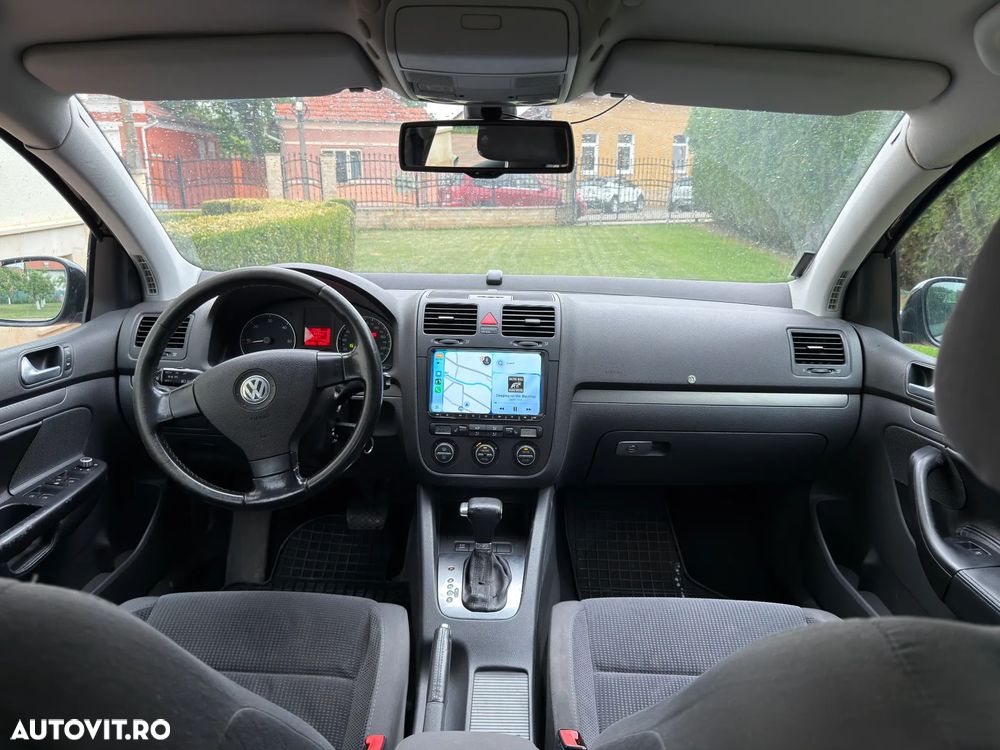 Volkswagen Golf 2.0 TDI Comfortline DSG - 7