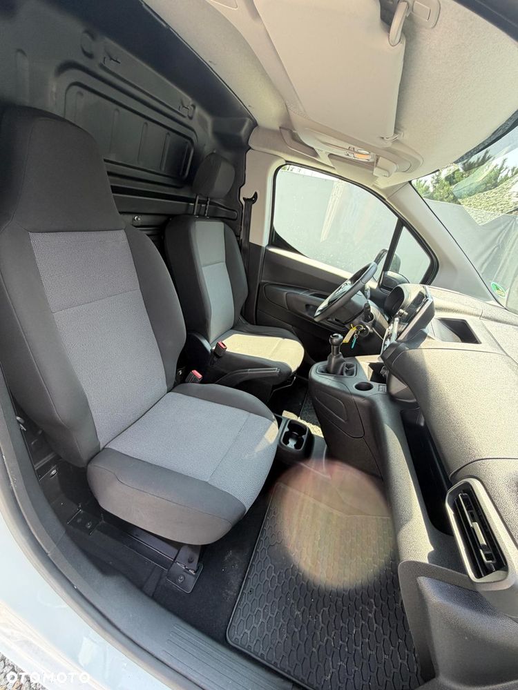Opel Combo - 22