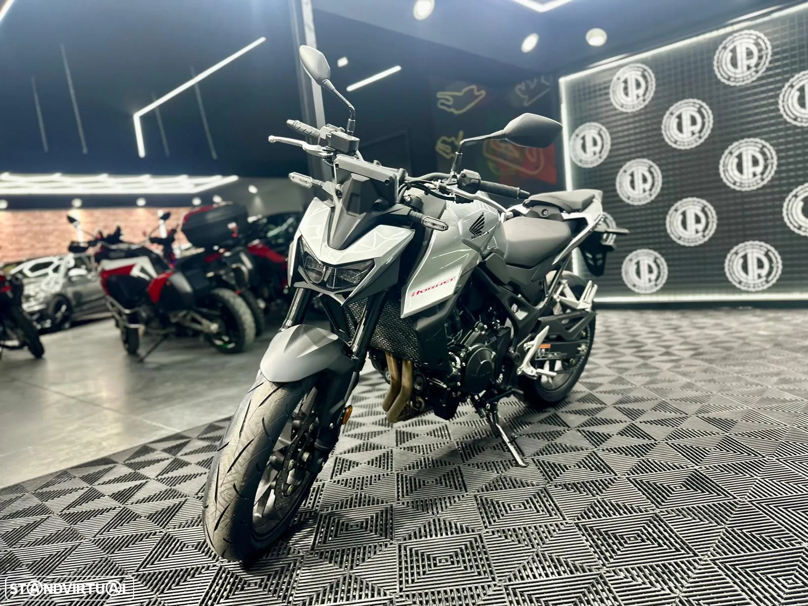 Honda CB 750 HORNET 2025 - 5
