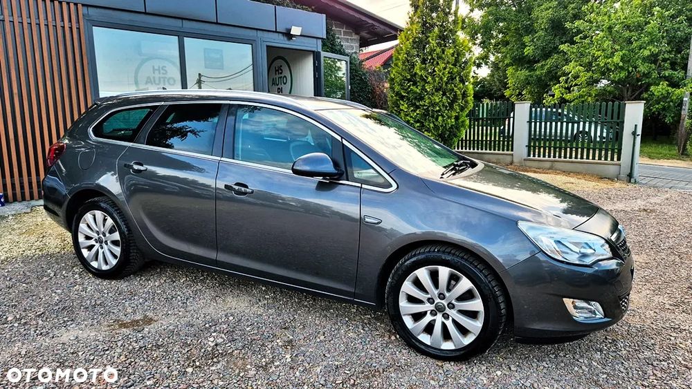 Opel Astra 1.6 T Cosmo - 8
