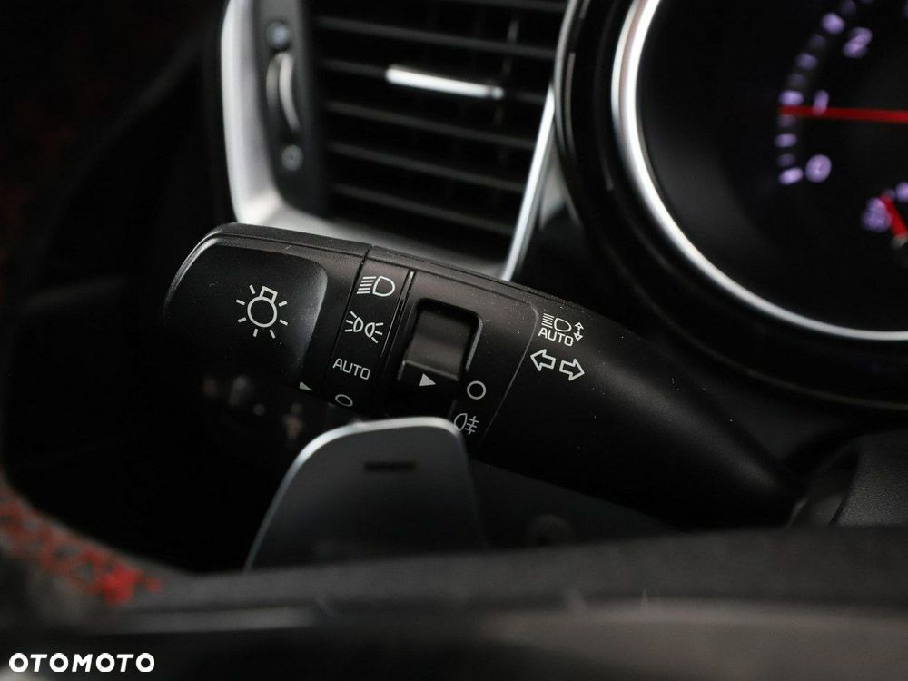 Kia ProCeed 1.6 T-GDI GT DCT - 34