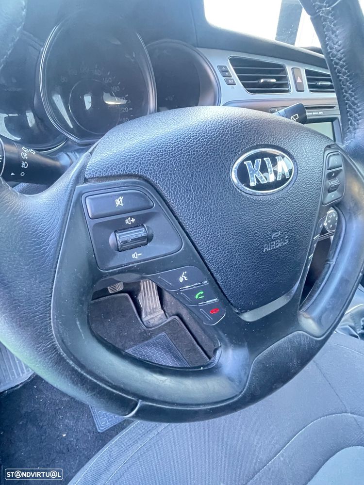 Kia Ceed SW 1.4 CRDi ECO - 14