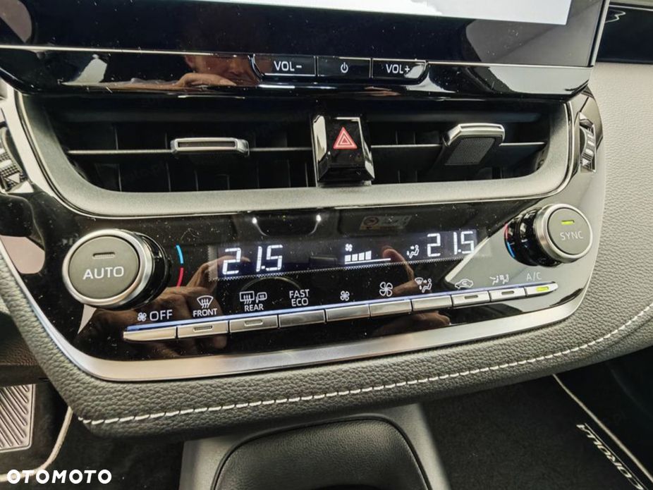 Toyota Corolla 1.8 Hybrid Comfort - 12