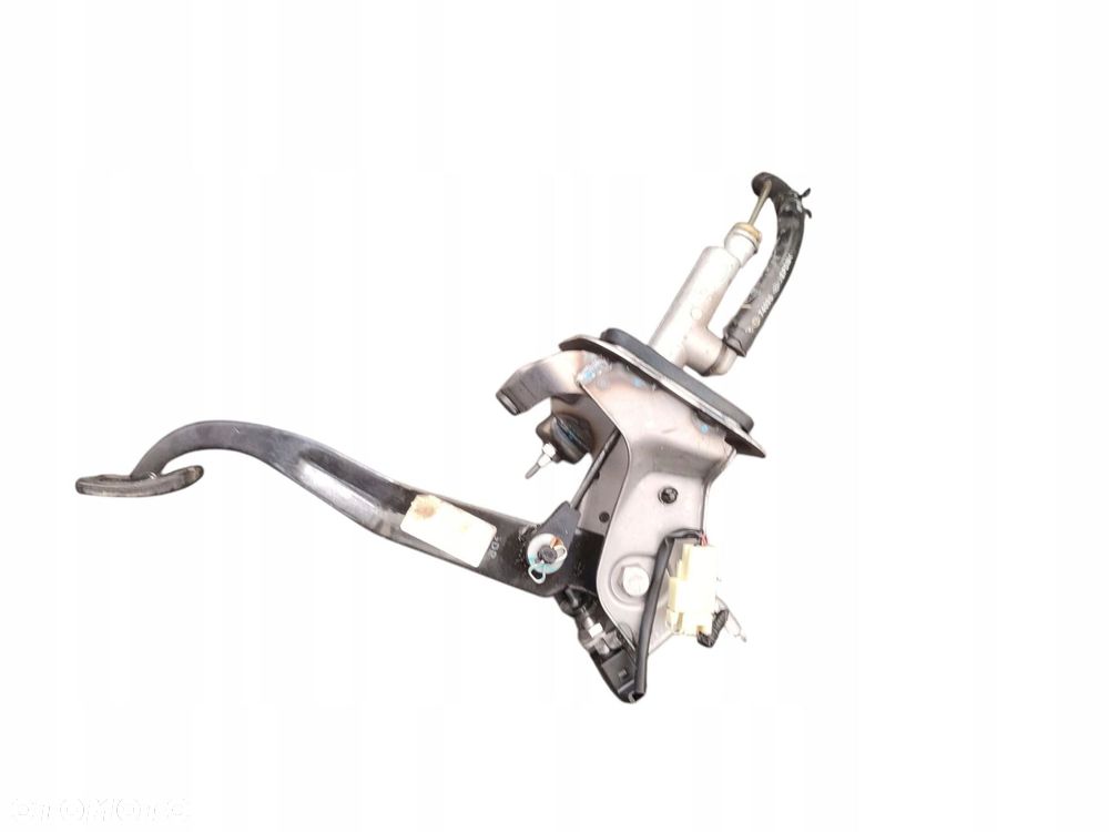 PEDAŁ SPRZĘGŁA KIA CEED I LIFT (2009-2012) 1.6 CRDI 115KM - 2