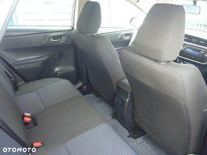Toyota Auris 1.4 D-4D Active - 16