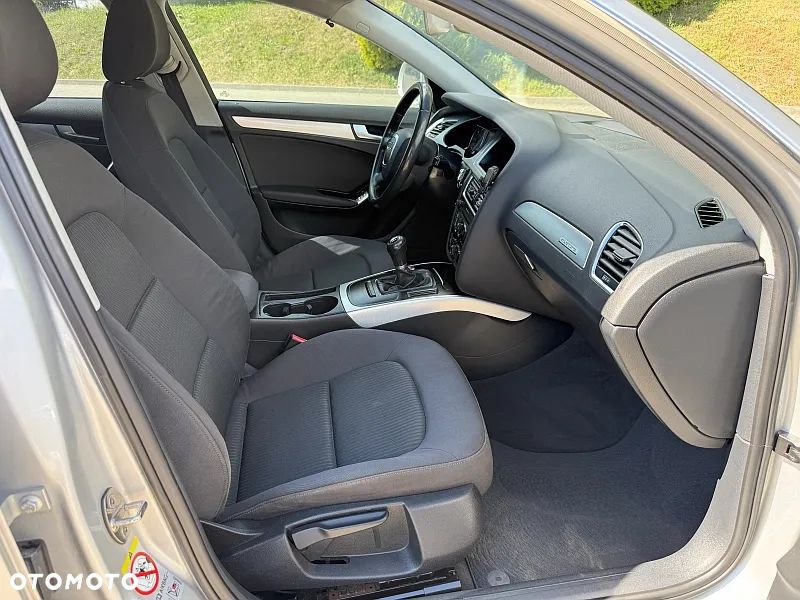 Audi A4 Avant 2.0 TDI DPF quattro - 7