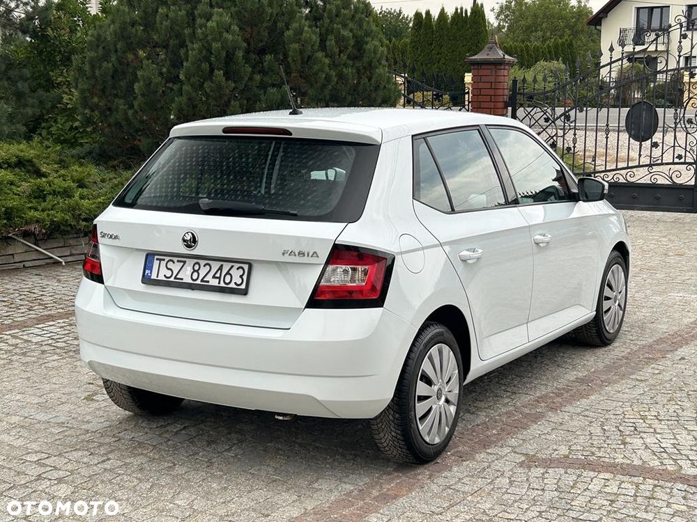 Skoda Fabia - 8
