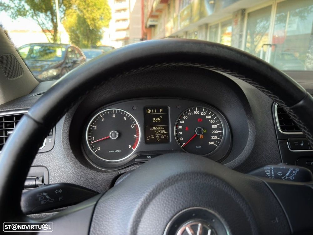 VW Polo 1.2 TSi DSG Blue Motion Comfortline - 22