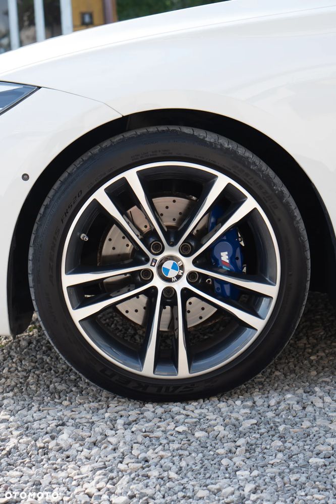 BMW 3GT 340i xDrive M Sport - 12