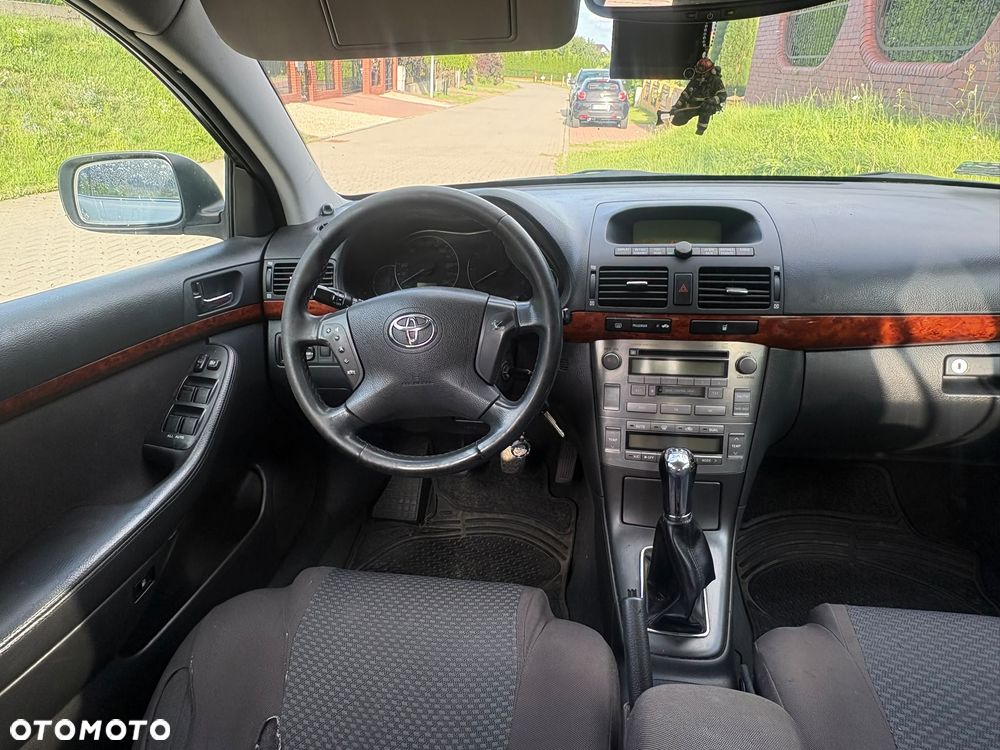 Toyota Avensis 2.0 VVT-i Prestige - 20