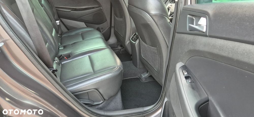Hyundai Tucson - 24