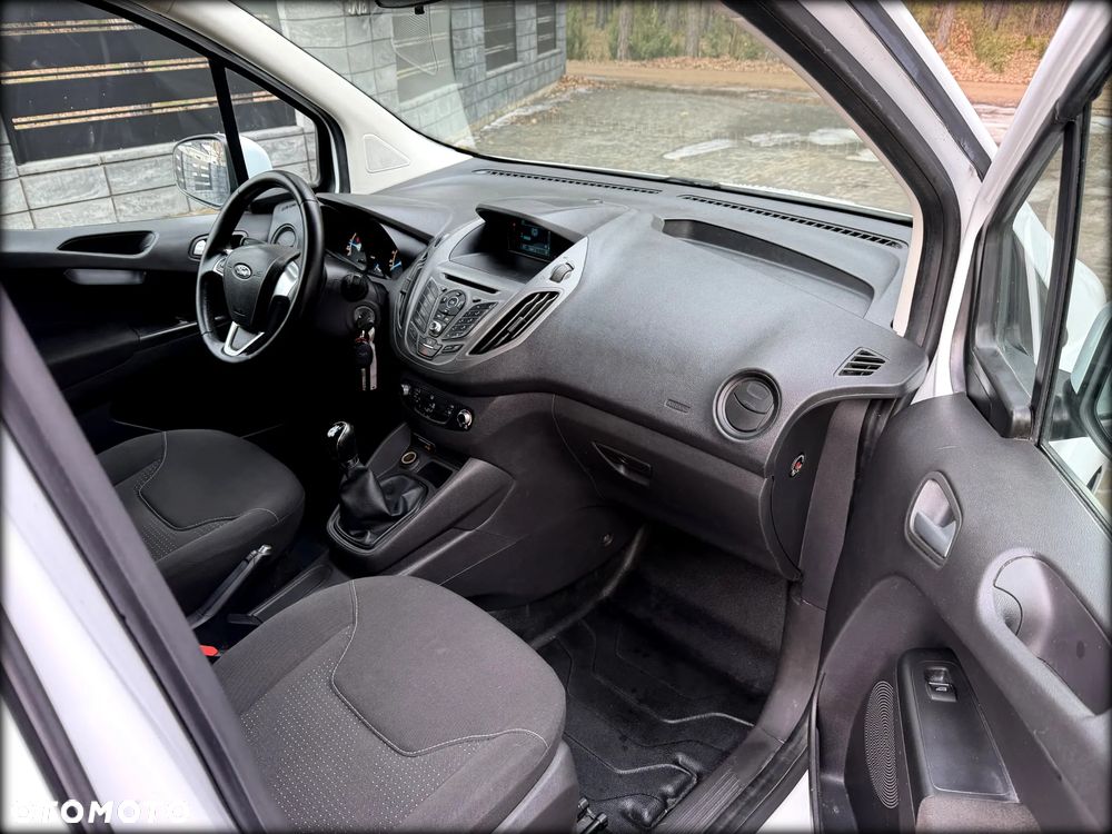 Ford TRANSIT COURIER - 24