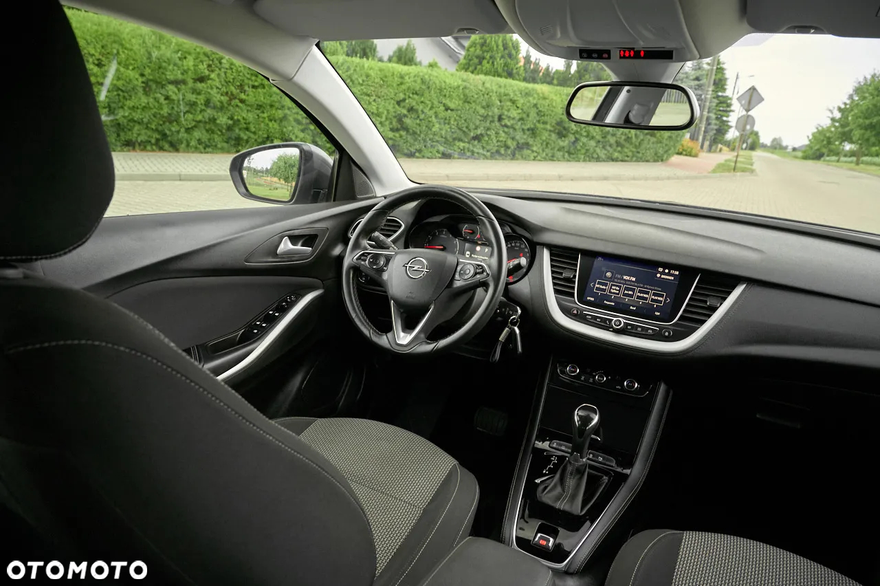 Opel Grandland X 1.2 Start/Stop Automatik Business Elegance - 2