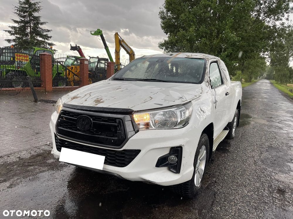 Toyota Hilux 4x4 Extra Cab Comfort - 23