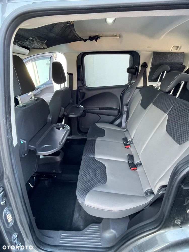 Ford Tourneo Courier 1.0 EcoBoost Titanium - 12