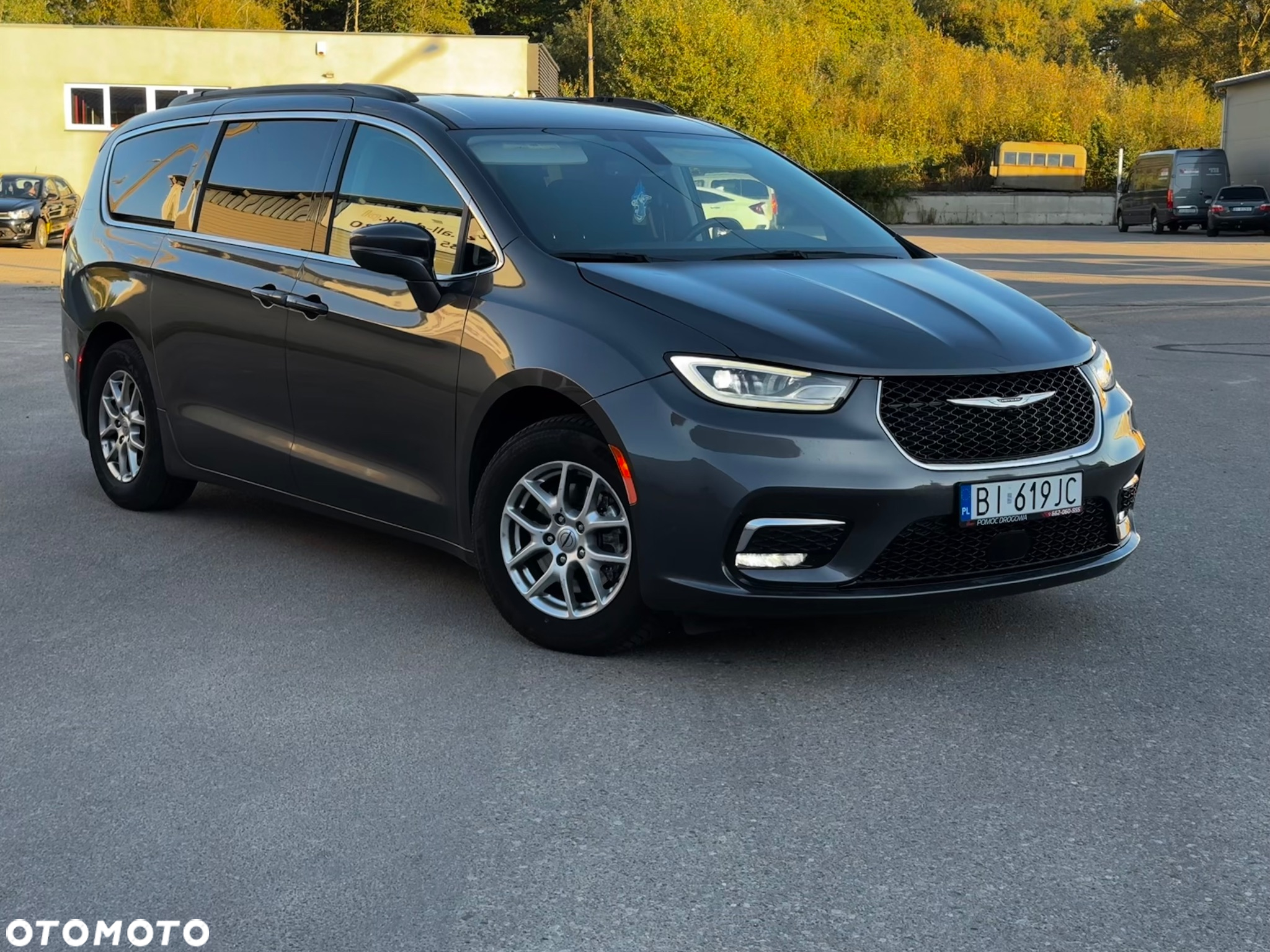 Chrysler Pacifica - 3