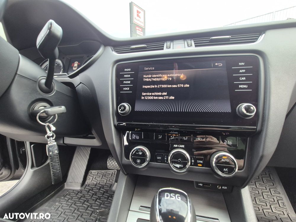 Skoda Octavia 2.0 TDI DSG Ambition - 13