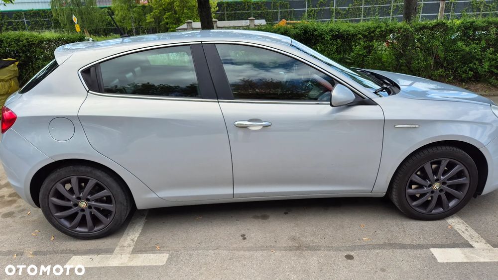 Alfa Romeo Giulietta 2.0 JTDM Exclusive TCT - 6