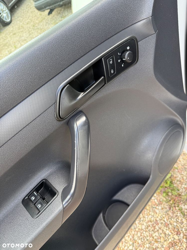 Volkswagen CADDY MAXI 2.0 LPG 109 KM 8V NAJLEPSZA JEDNOSTKA KLIMA MAXI OKAZJA 2015 - 17