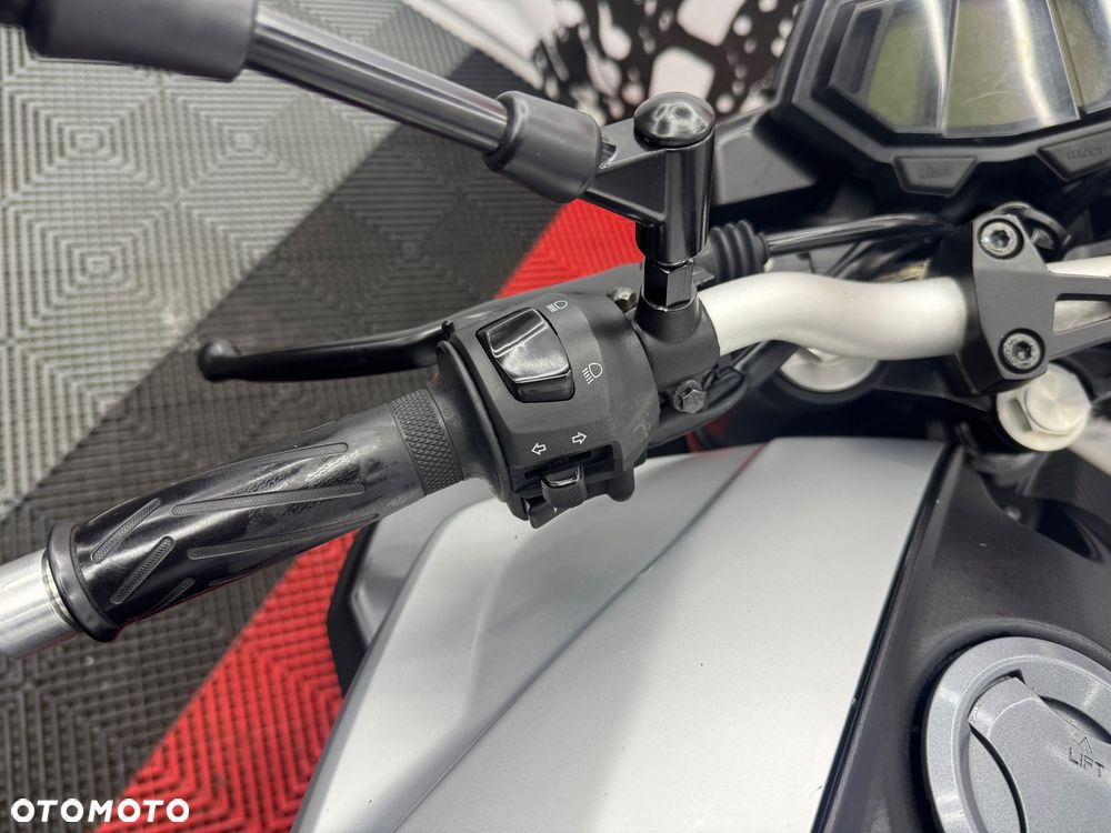 Yamaha MT - 25