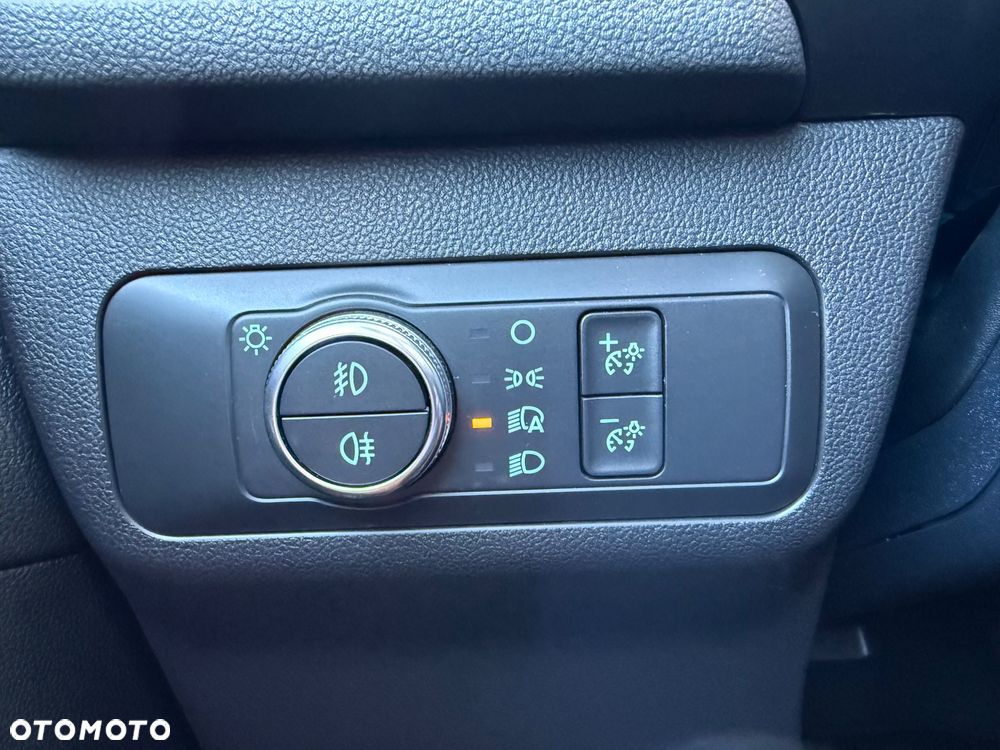 Ford Kuga 2.0 EcoBlue Hybrid TITANIUM X - 37