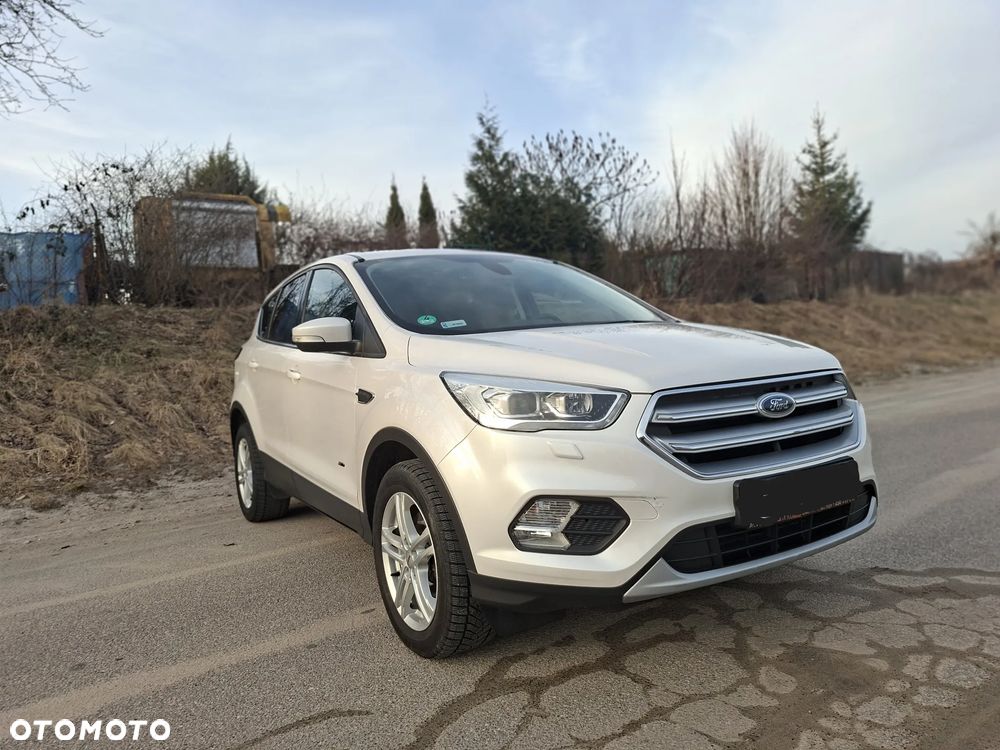 Ford Kuga 2.0 TDCi 4x4 Titanium - 6