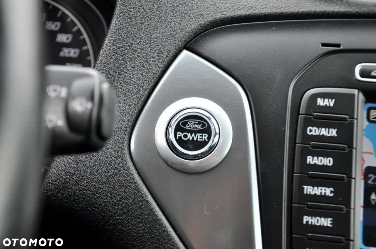 Ford Mondeo - 35