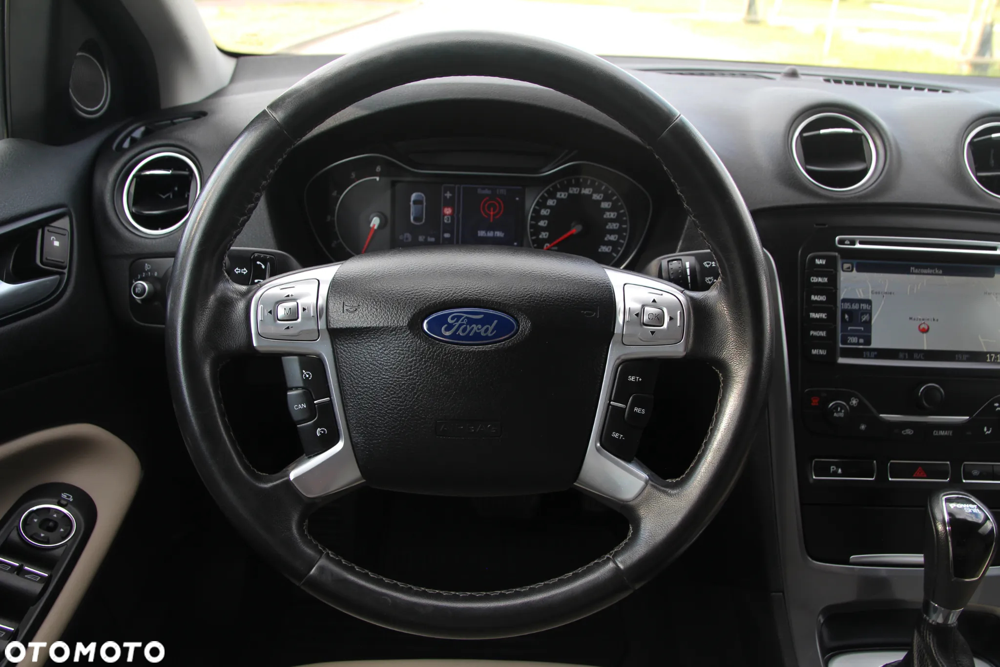 Ford Mondeo - 29
