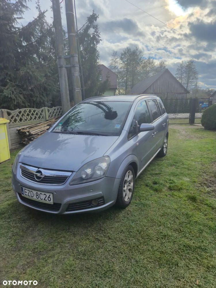 Opel Zafira 1.9 CDTI Cosmo - 3
