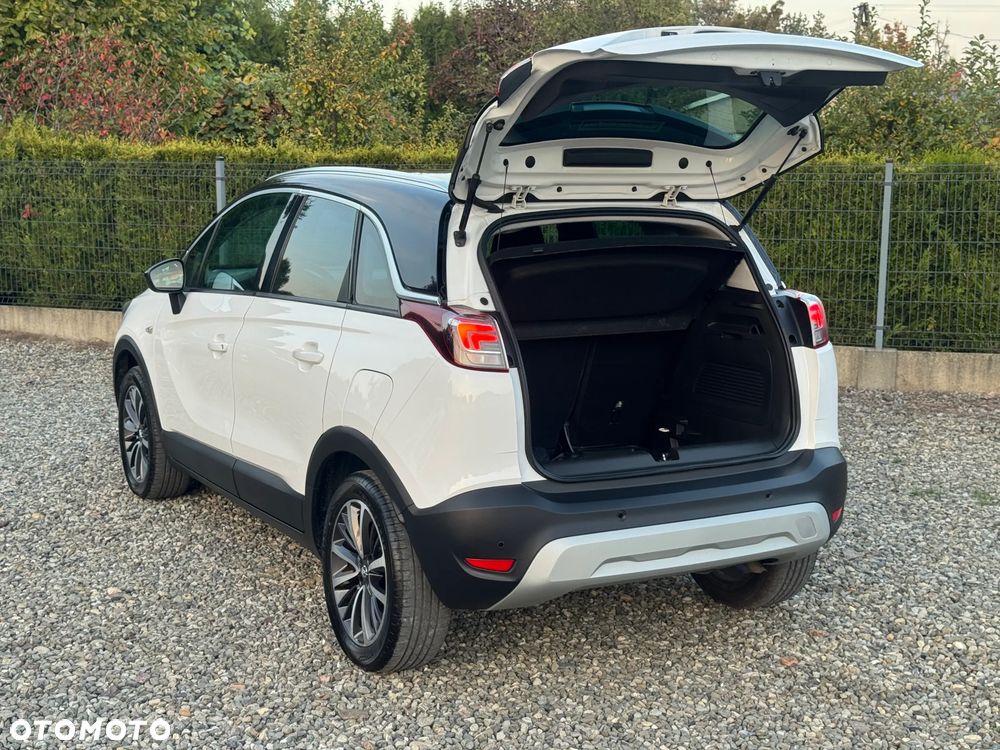 Opel Crossland X 1.2 T Design Line S&S - 32