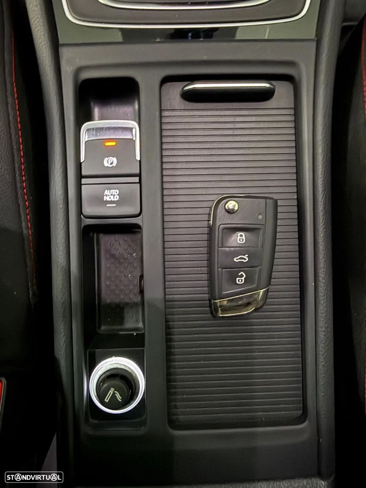 VW Golf GTI (BlueMotion ) DSG - 9