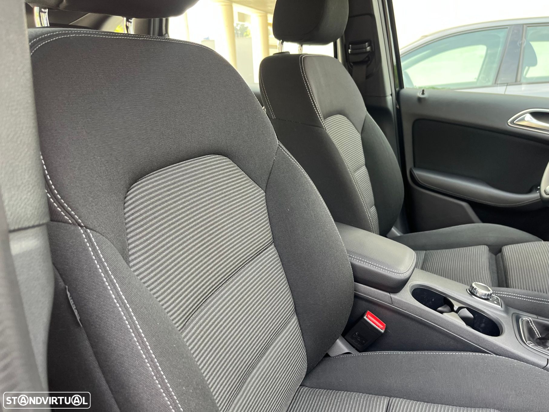 Mercedes-Benz B 180 d Style - 15