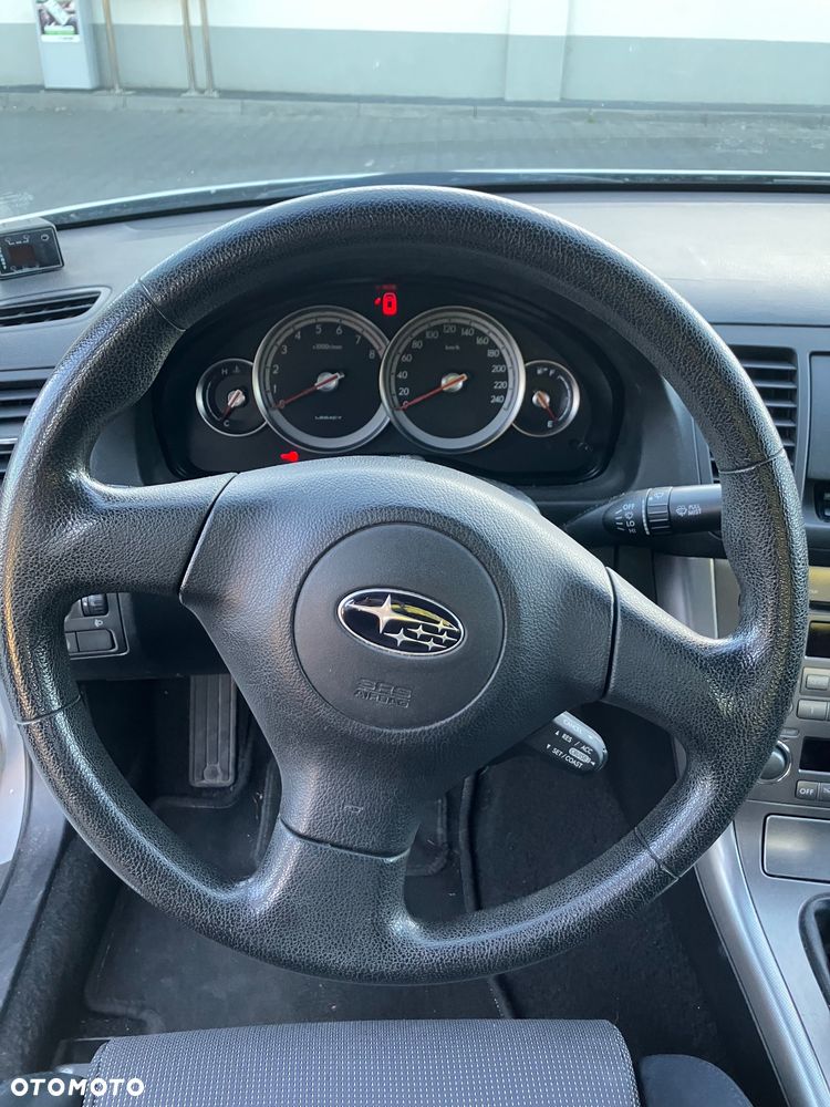 Subaru Legacy 2.0i MT - 7