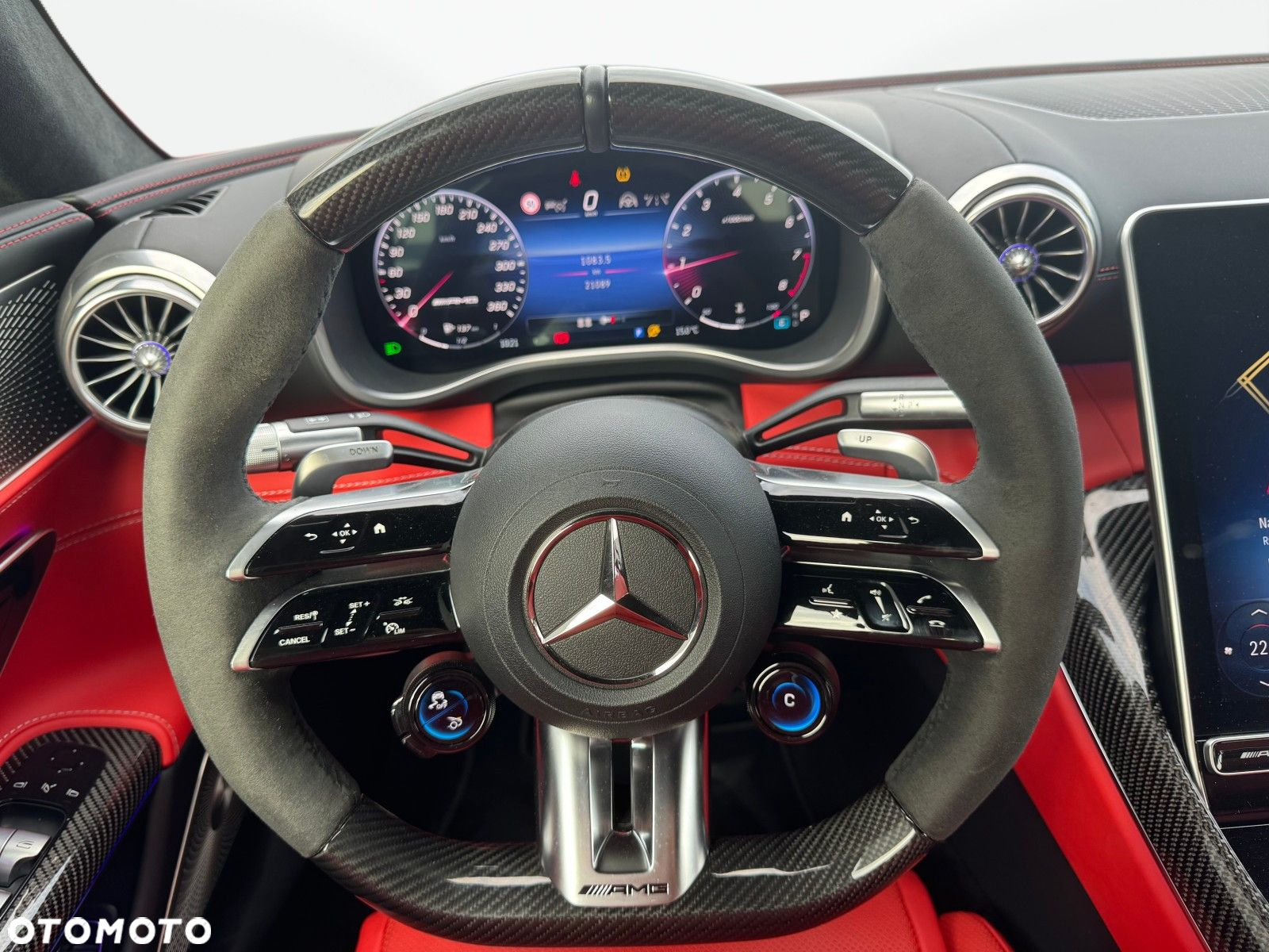 Mercedes-Benz SL AMG 63 4-Matic+ - 16