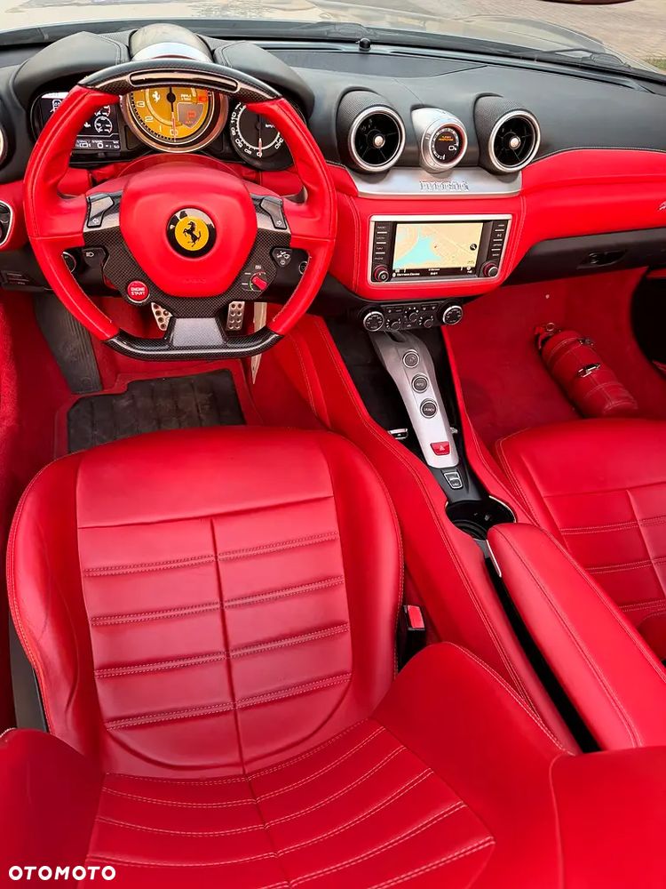 Ferrari California T - 20