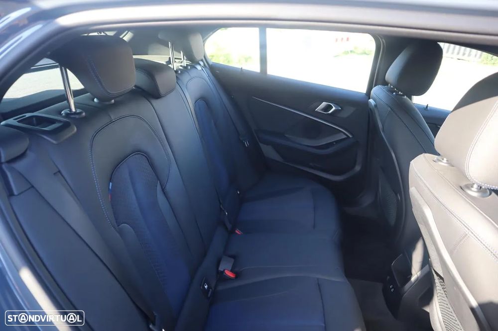 BMW 116 d Pack Desportivo M - 10