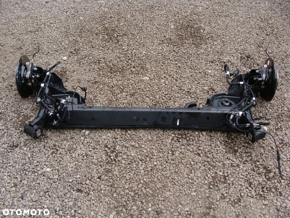 oś belka tył renault clio v tarcze 2024r !! - 2