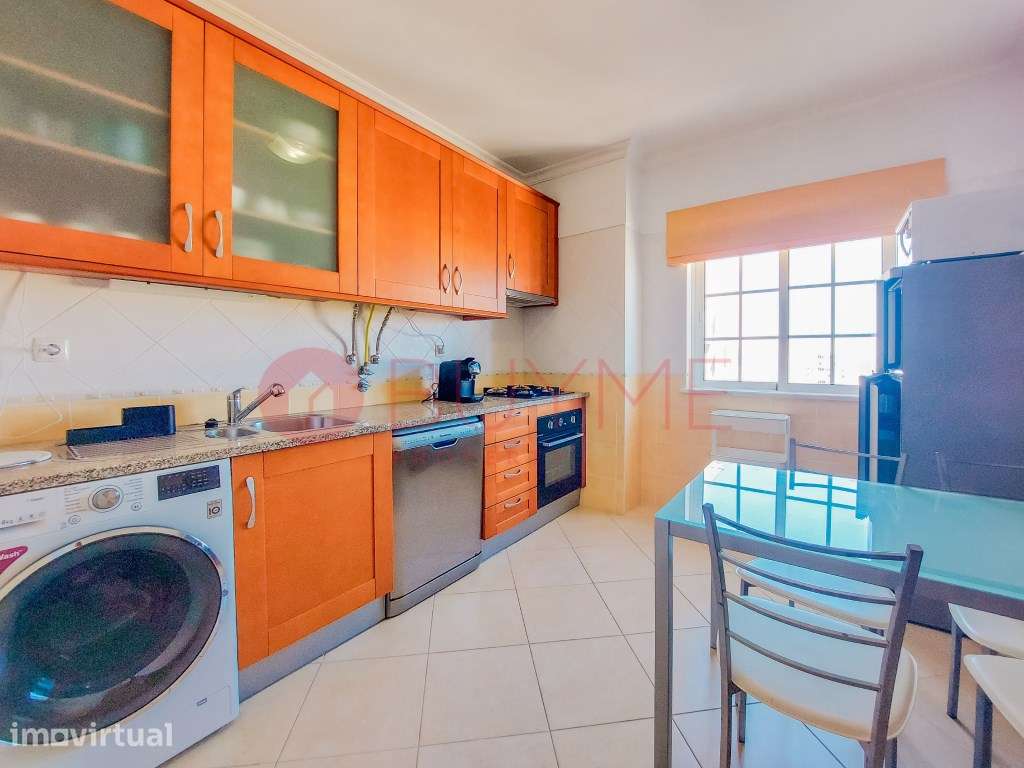 Dois quartos com garagem, central a 5 minutos da praia em Quarteira - Grande imagem: 3/23