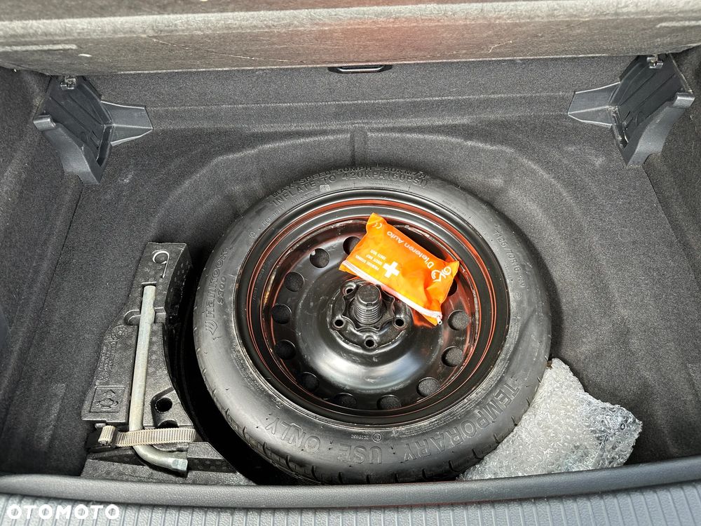 Volkswagen Golf Sportsvan - 28