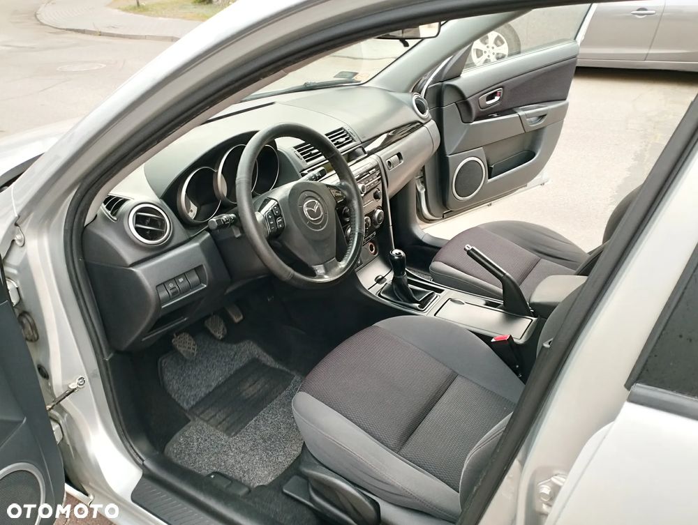 Mazda 3 1.6 MZR Active Plus - 8