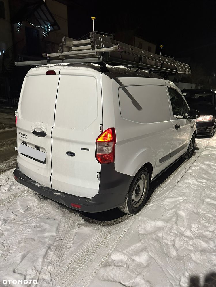 Ford Transit Courier - 3