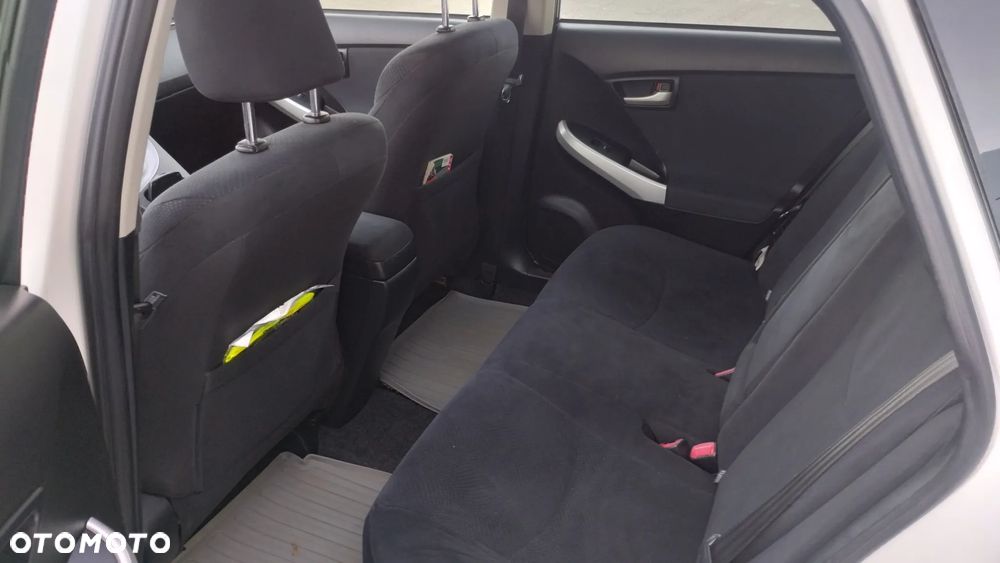 Toyota Prius 1.8 HSD Sol - 7