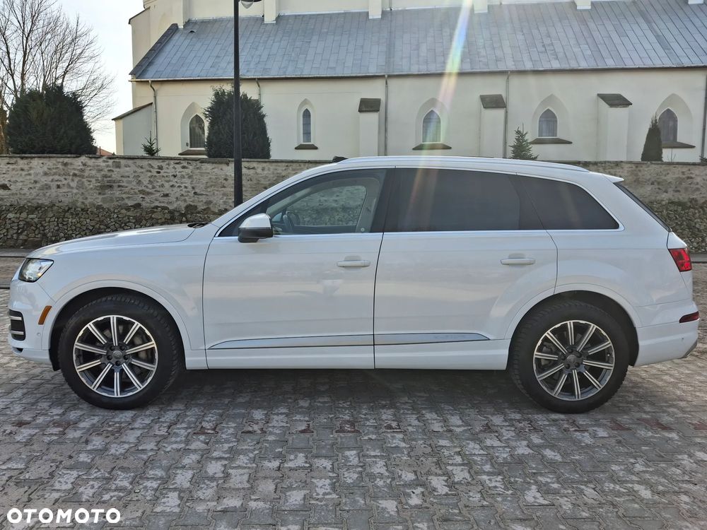 Audi Q7 - 10