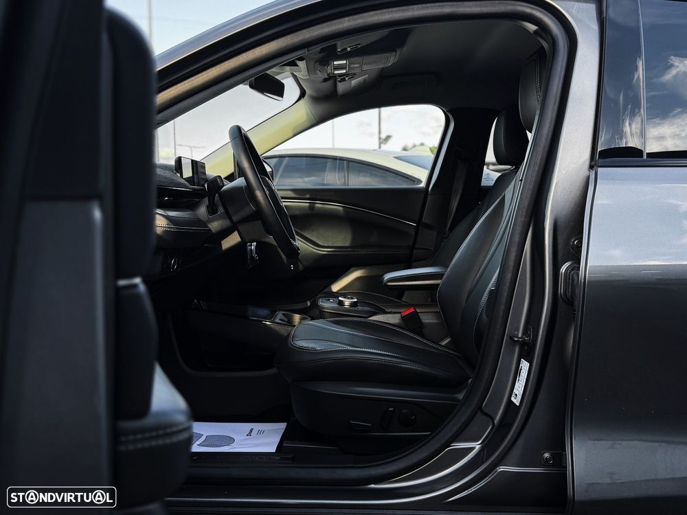 Ford Mustang Mach-E 75.7 kWh Base - 8