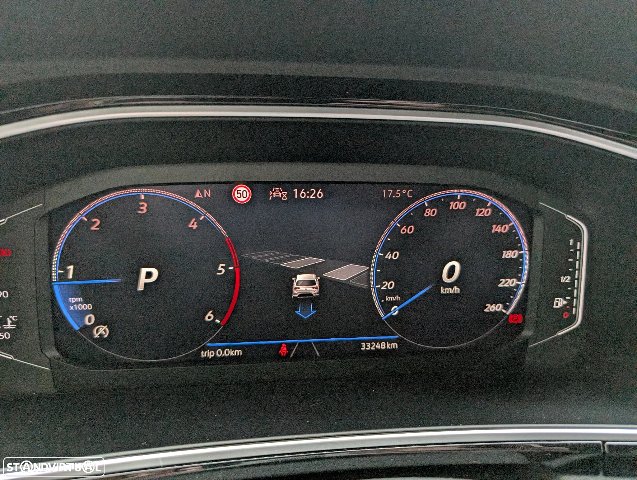 VW T-Roc 2.0 TDI R-Line DSG - 25